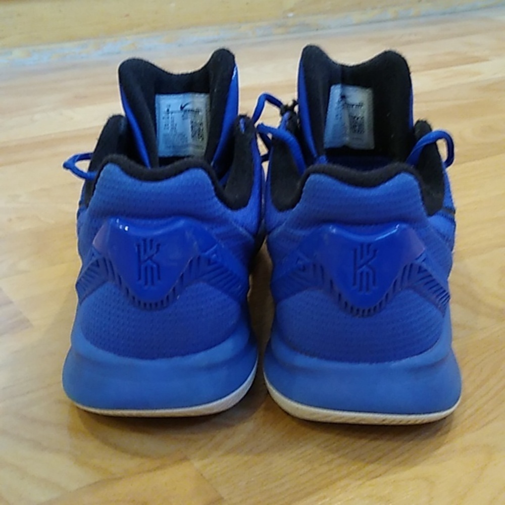 Nike Zoom Kyrie Flytrap 2 Athletic Shoes.Royal Blue & White, Black Swoosh Mens 8 - Picture 4 of 11